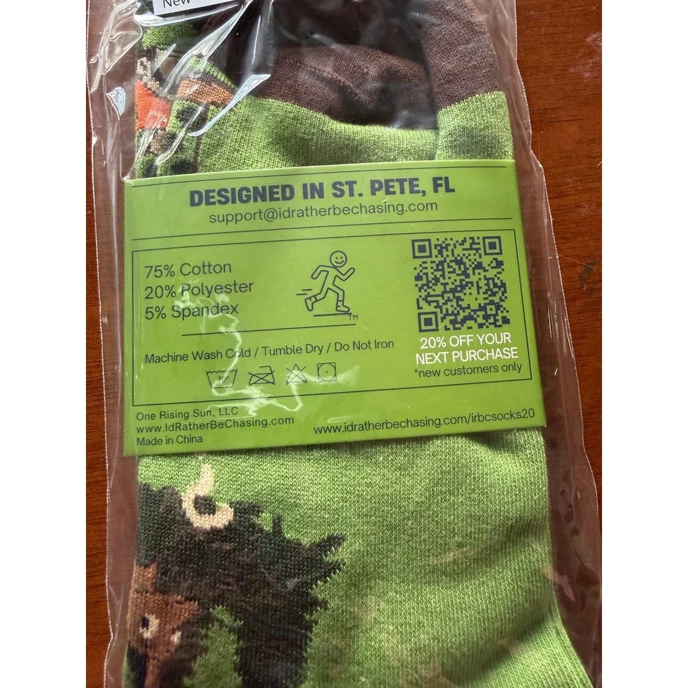 I'd Rather Be Chasing Hunting Socks OSFM Deer Green Pixel Art Hunter Novelty